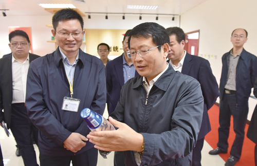 黄寺岗镇人口_全市纪检监察系统专题教育暨比评活动工作推进会在我县召开(3)