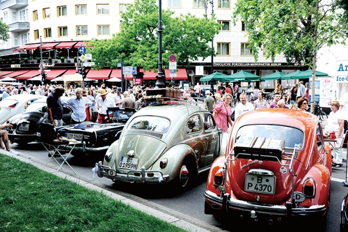 一年一度的柏林古典汽车展在德国柏林拉开帷幕