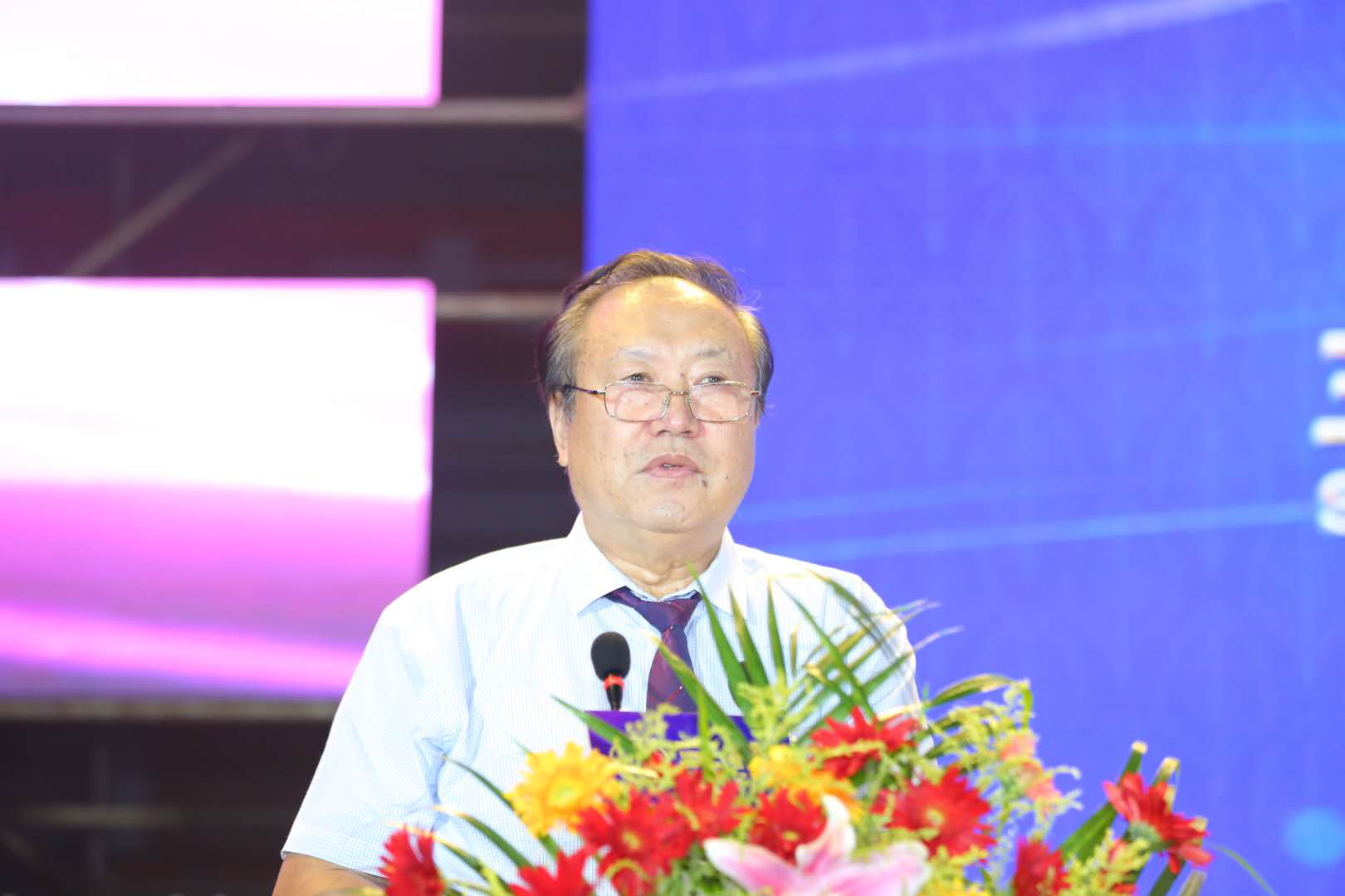 三株集团董事长_三株集团图片