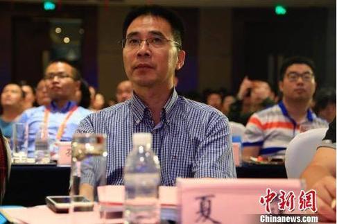 五金城老总_万贯五金机电城图片