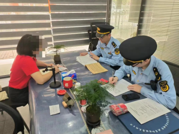 星空体育官网上海曝光侵害“一老一小”重点人群合法权益典型案例(图1)