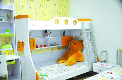花哨的儿童床可能暗藏安全隐患。