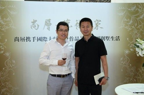 图为吴若甫先生与尚层装饰林云松先生合影 图为吴若甫先生与尚层装饰林云松先生合影
