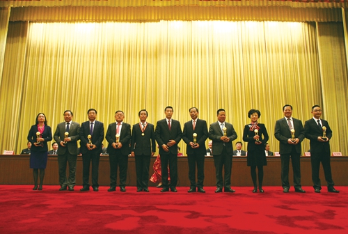 347年的坚持 中国北京同仁堂(集团)有限责任公司党委副书记,总经理
