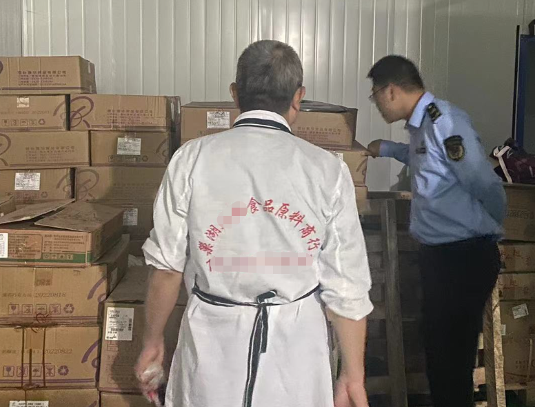开云 开云体育安徽省巢湖市亚父市场监管所开展糕点产品专项整治工作