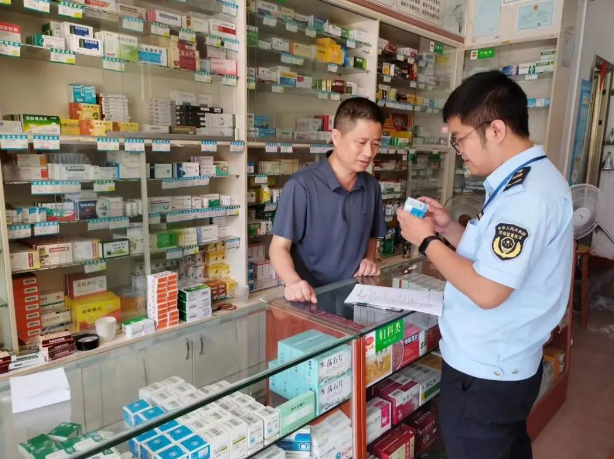广西岑溪市市场监管局开展药品医疗器械安全专项检查