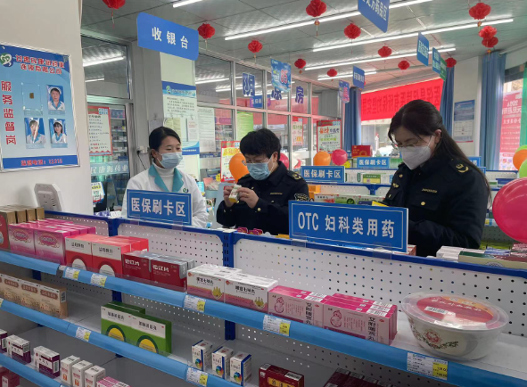 E星体育官网E星体育官方网站甘肃省景泰县一条山市场监管所开展保健食品专项检查(图1)