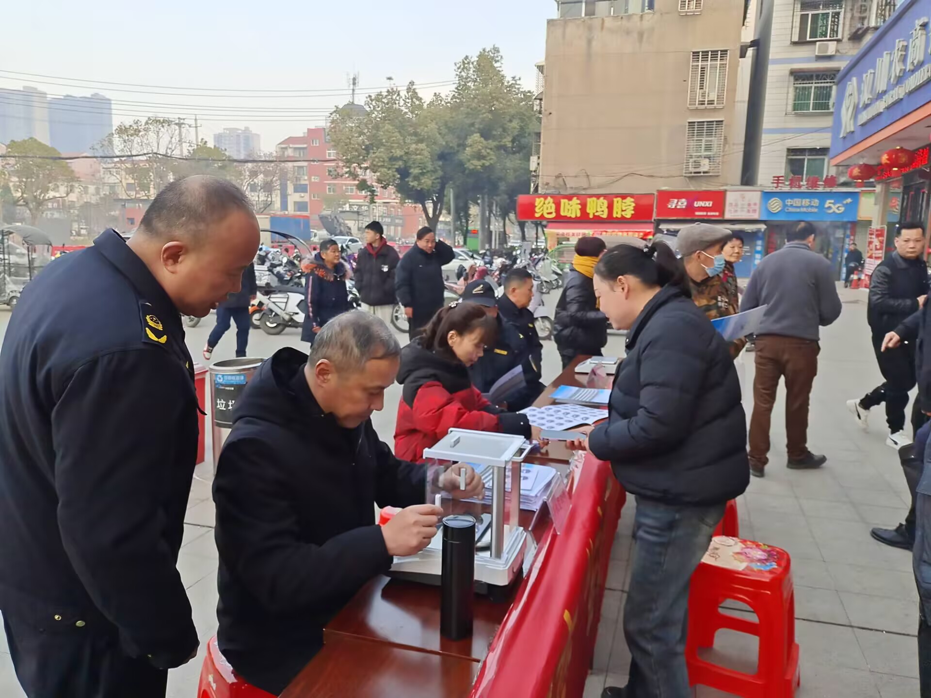 “缺斤少两”无处藏身，汉川市场监管在行动_7a01d860267a6c7a88633921e960eb17.jpeg_f7b88f768d314ead9dd77b0c73d4909e.jpeg