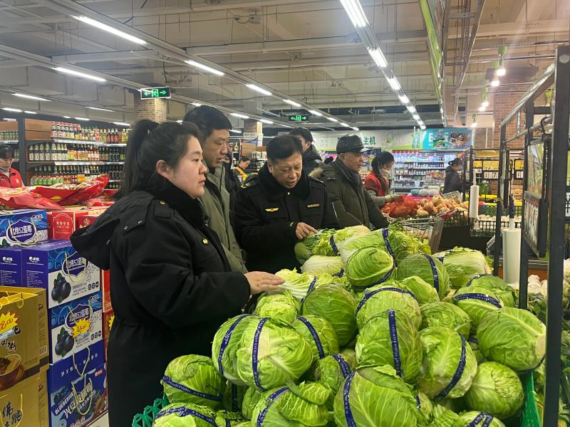 伊春市市场监督管理局友好分局：全“力”出击 保“价”两节_c55492a1c5aec903ec3735018cf19bf.jpg_aeef20f8a8464886a1aed5de127d36d7.jpg