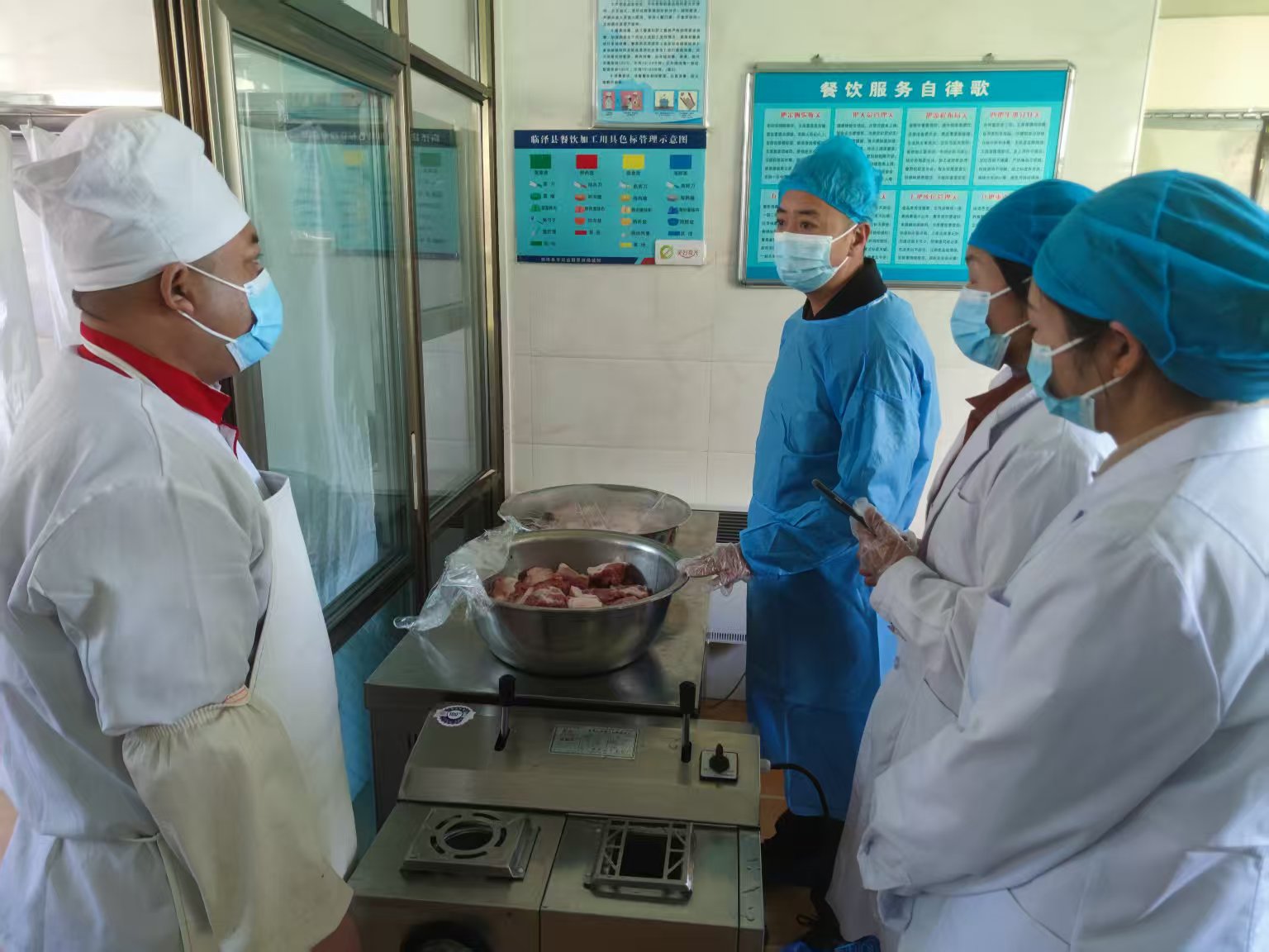 甘肃省临泽县市场监管局开展校园食品安全监督检查_微信图片_20250225175326.jpg_a2da97dad11f46ceb8b79ece539aaea4.jpg