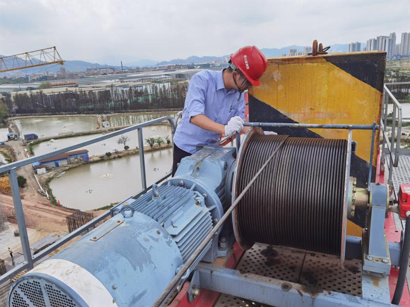 广东省特检院佛山检测院高效助力省级高铁建设起重机检验项目_佛山检测院高效助力省级高铁建设起重机检验项目图片1.jpg_75e3f8a0a1494de7964859f3b2dbe958.jpg