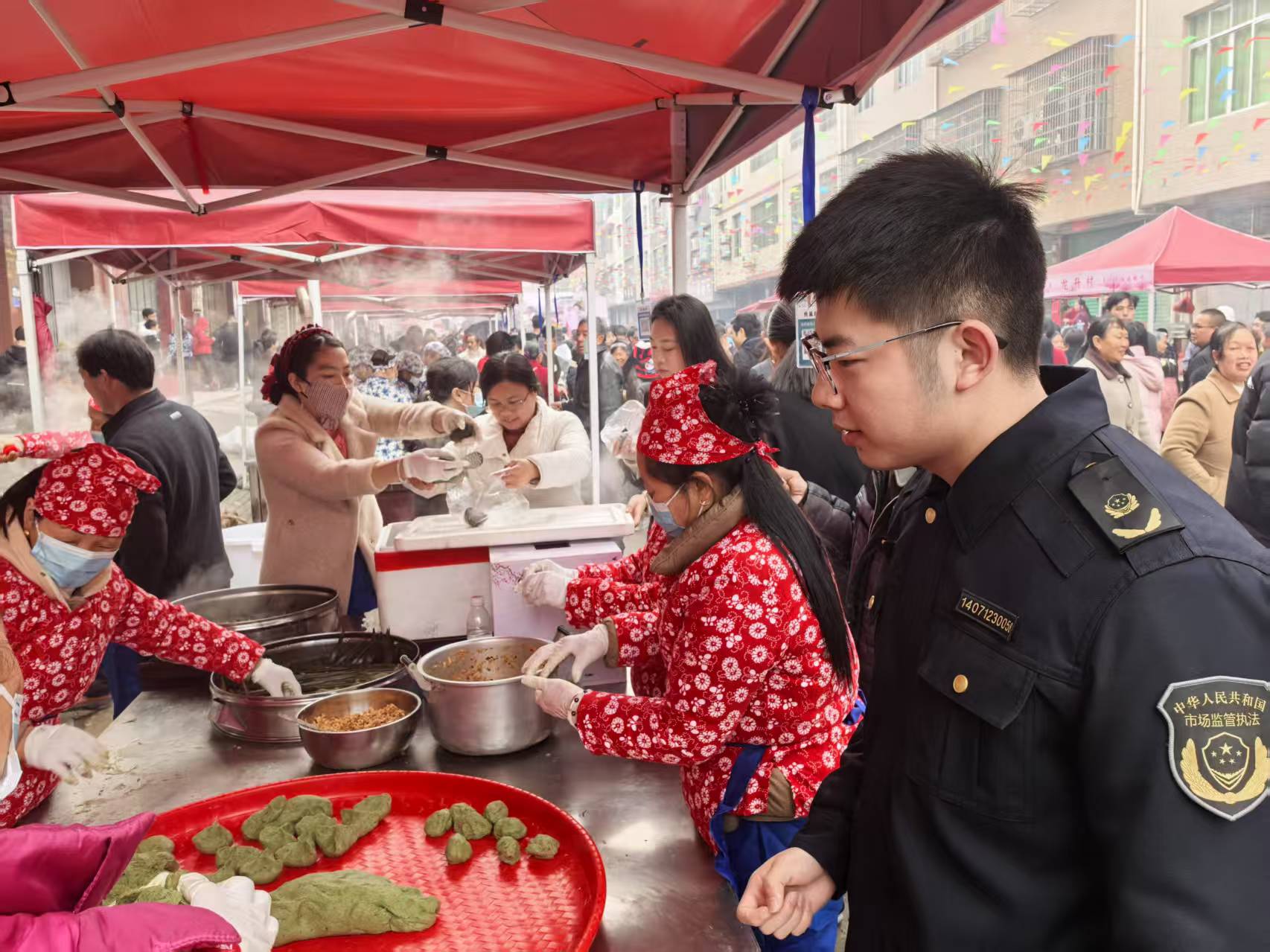 兴国县城岗分局倾心守护 共襄良村“花朝节“盛会_微信图片_20250317103116.jpg_3379c748ef344dbdad283c431e8043f6.jpg