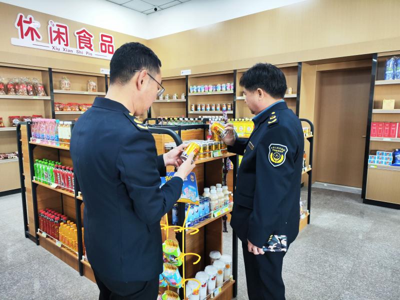 河北蔚县市场监督管理局开展高速公路服务区检查_微信图片_20250422180539.jpg_9278af4a5049429a97e8979db5eeb41b.jpg