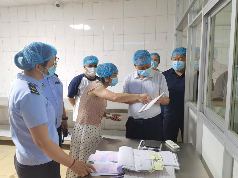 直击校园后厨！广西柳州市柳江区专项检查筑牢食品安全 “防护网”_IMG_20250523_100030.jpg_44ec9642985e4442b0482c5d80efb336.jpg