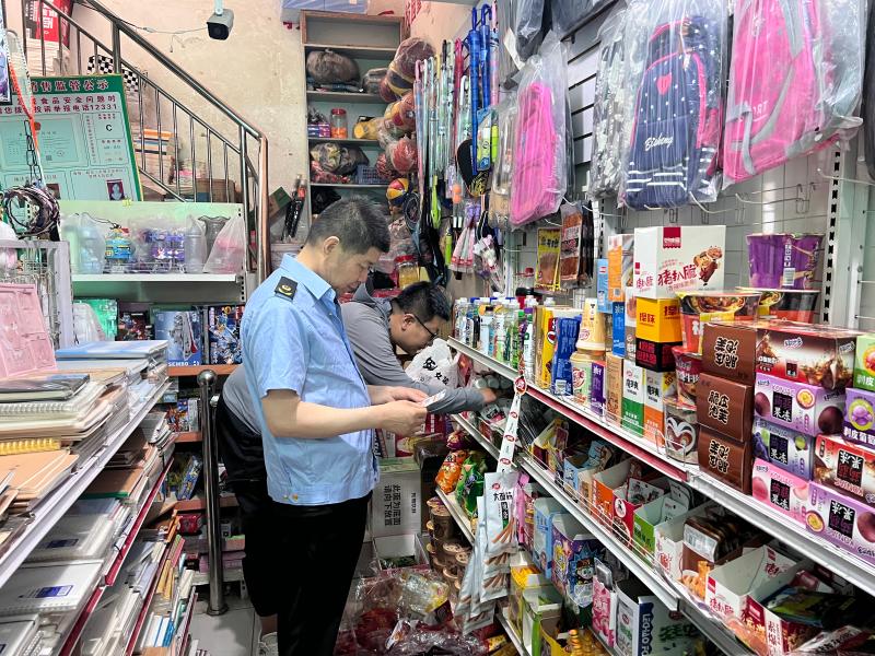 保定市满城区市场监督管理局开展校园周边食品安全专项检查_微信图片_2025-05-26_172216_537.jpg_ca34cbae461345c49dab9edae4768077.jpg