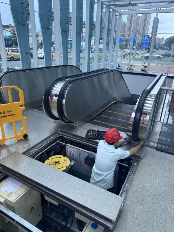 广东省特检院佛山检测院“四个到位”护航轨道交通电梯安全_佛山检测院”四个到位”护航轨道交通电梯安全图片2.png_9d3037a9109e421f859531601f9aaaa3.png
