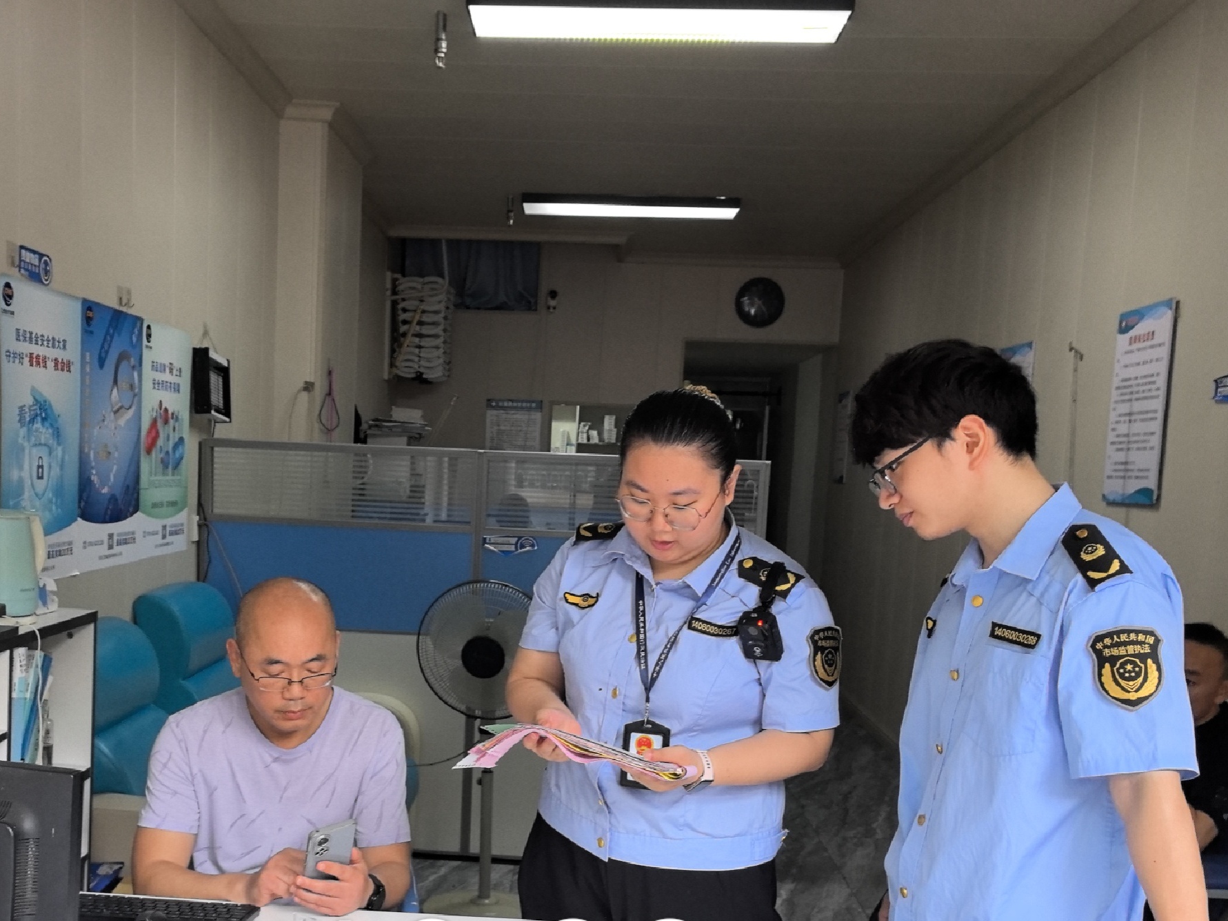守护健康安全 筑牢医疗机构药械安全防线_f1b092a8167dd9dcdce07f961f80bfb.jpg_511fcd028af241d8bf5b1f488ff933da.jpg